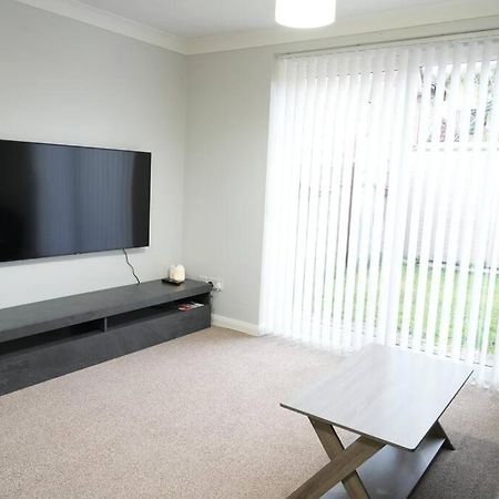 Villa Harmony In Bicester Extérieur photo
